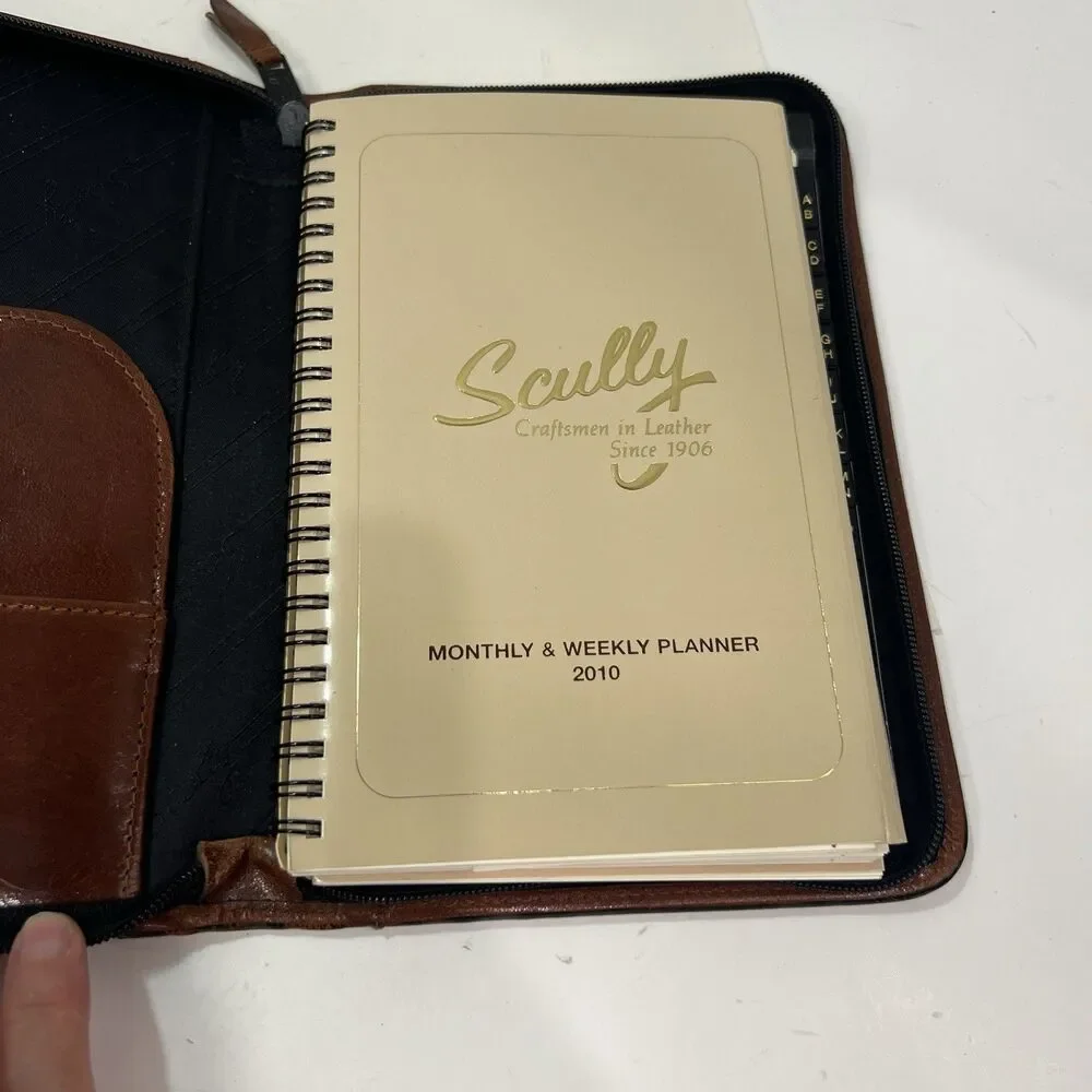 Scully Medium Planner/Address Book Brown Leather Zippered 9.5” X 6” 2010